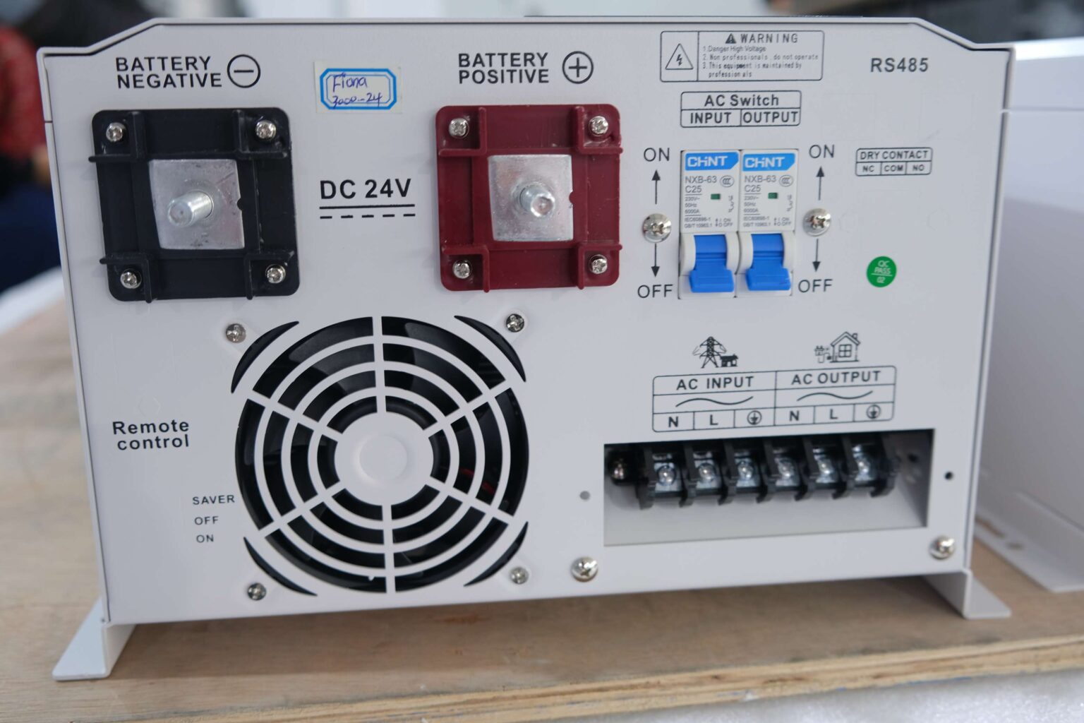 How-to-Set-Up-the-Inverter-of-a-Solar-System5-1536x1024