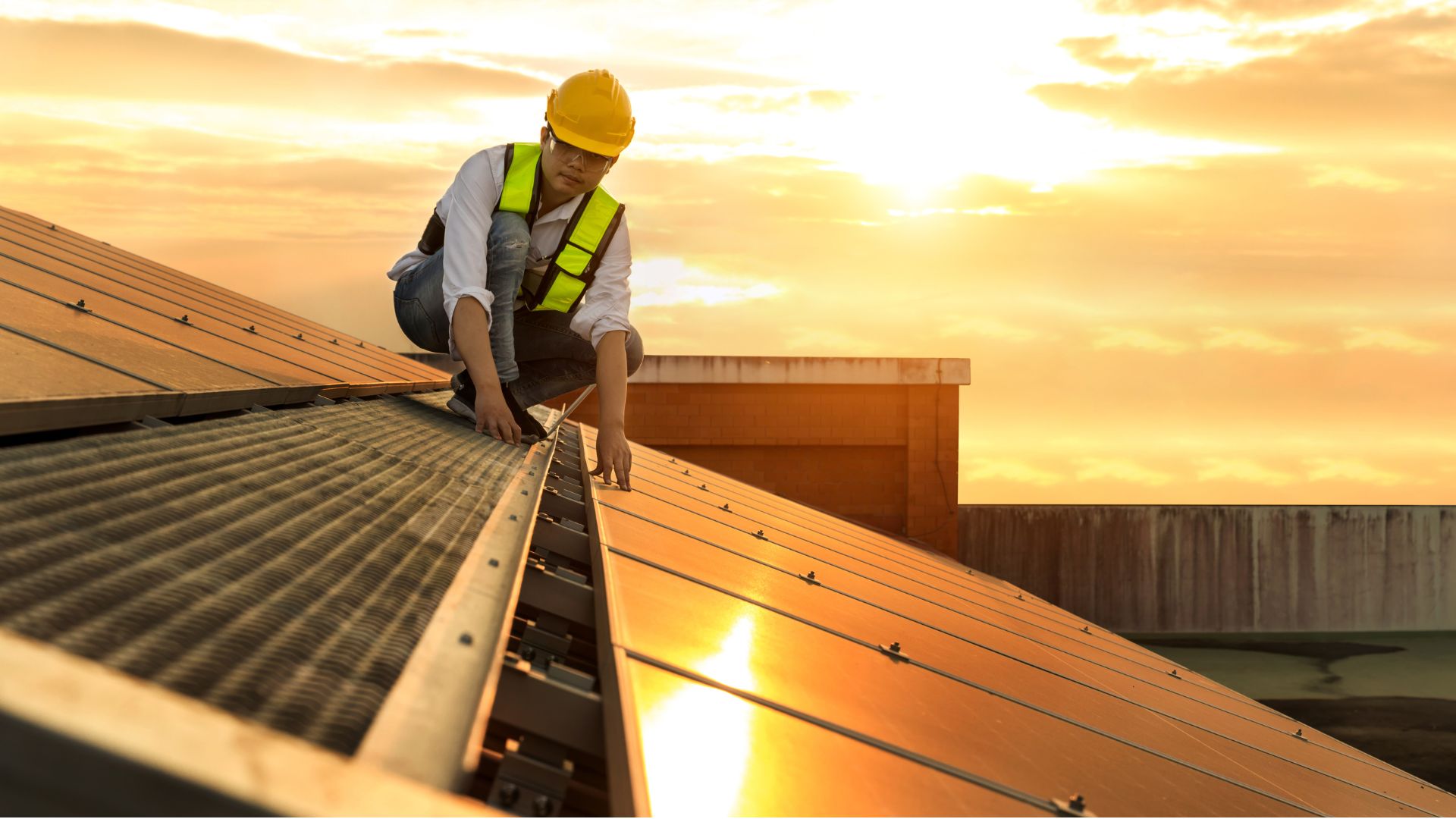 How-to-Run-2-Inverters-from-One-Solar-Array-3