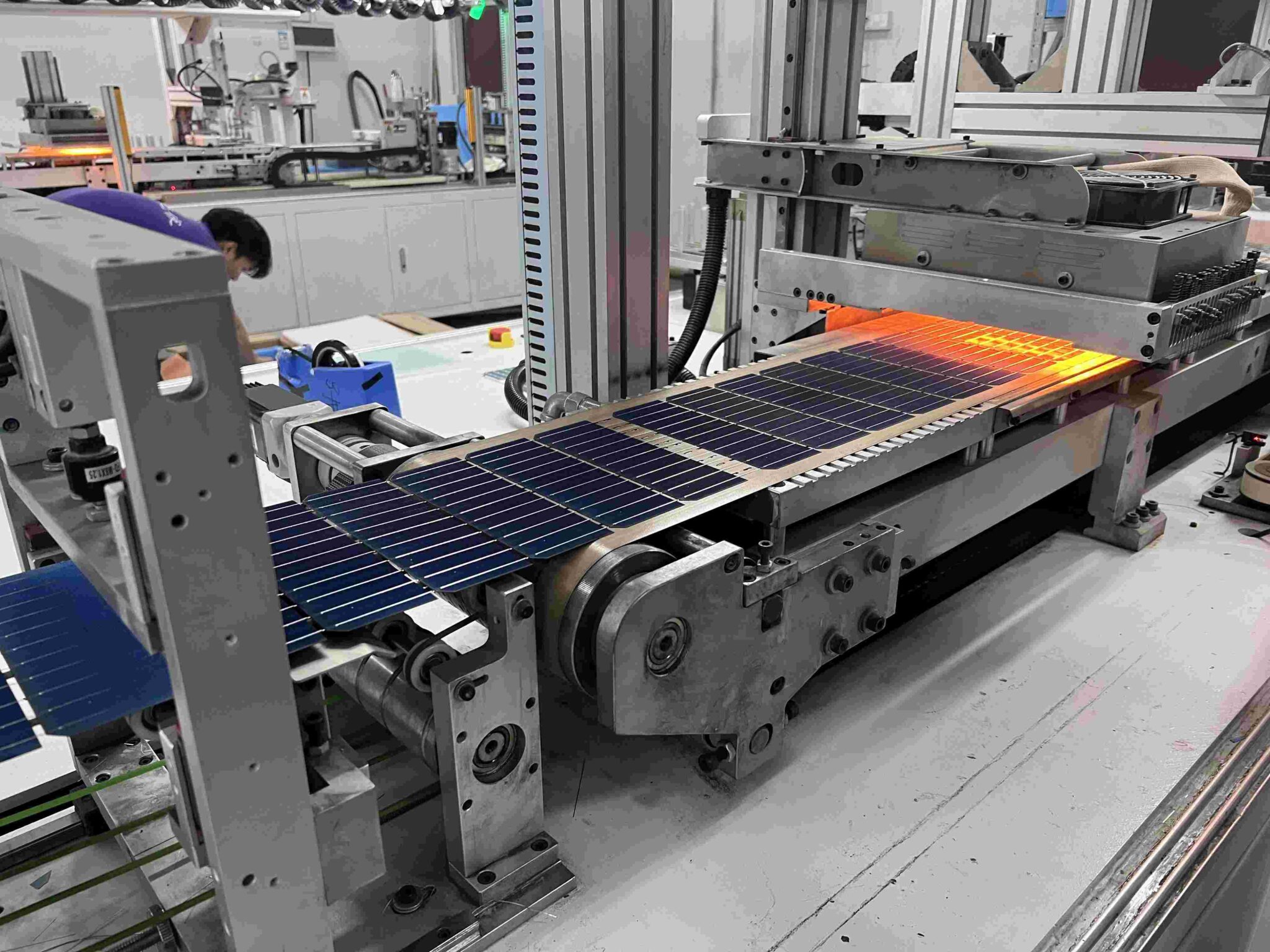 Why Solar Panels Manufacturing is costly?