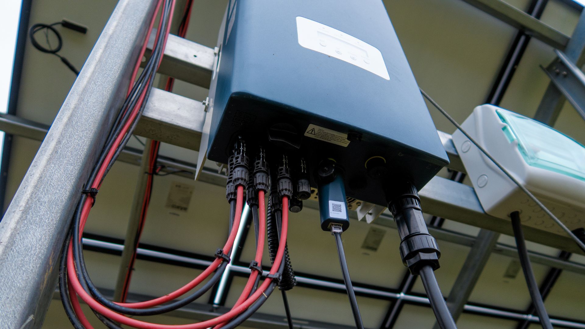 What-is-the-Optimal-Voltage-for-a-Solar-Power-System-2