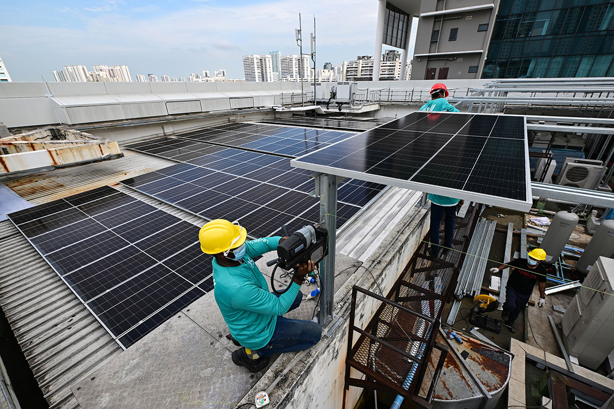 Why Most Commercial Solar panels are rated at Only 25% Efficiency