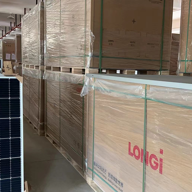 LONGi Solar LR5-72HTD 560-585W