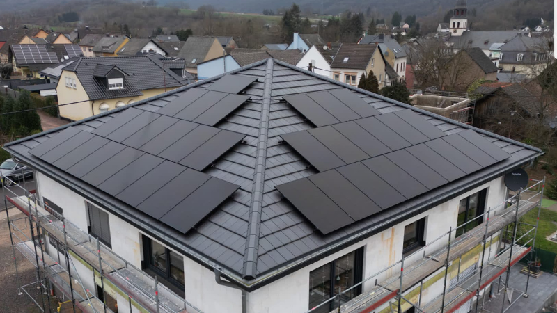 2025 European Market Procurement Guide for Best Solar Panels