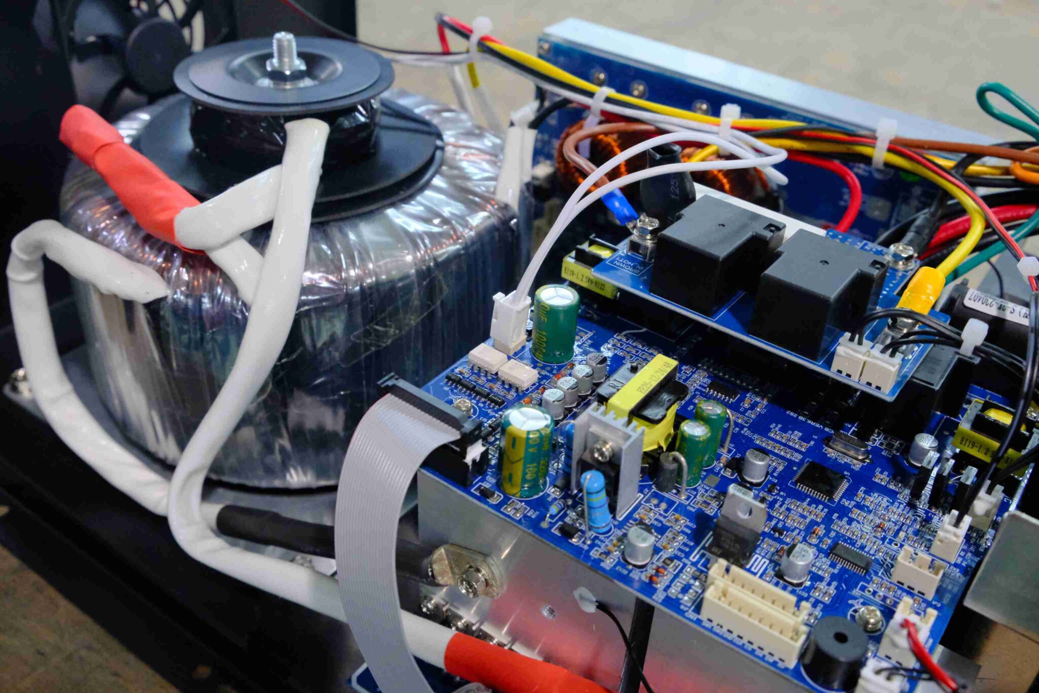 Solar-Inverter-Noise-Levels-1-2048x1365